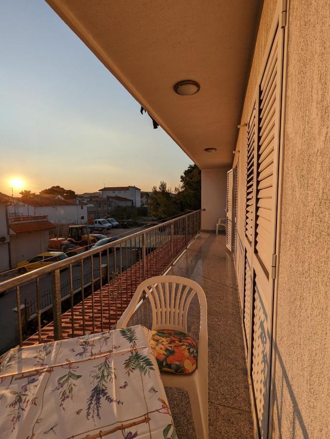 Apartment Bracic Vodice Exteriör bild